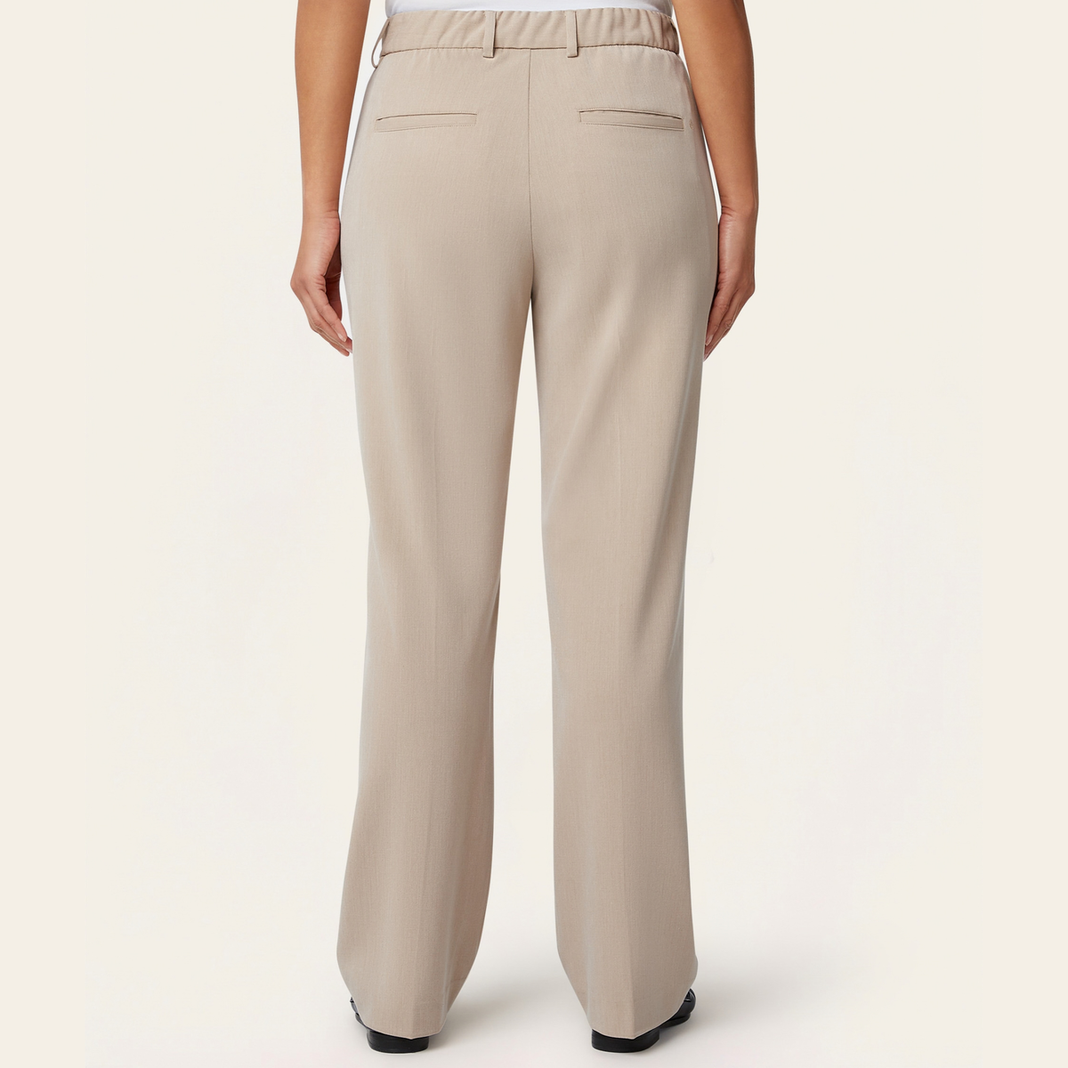 Signature Suit - Sand