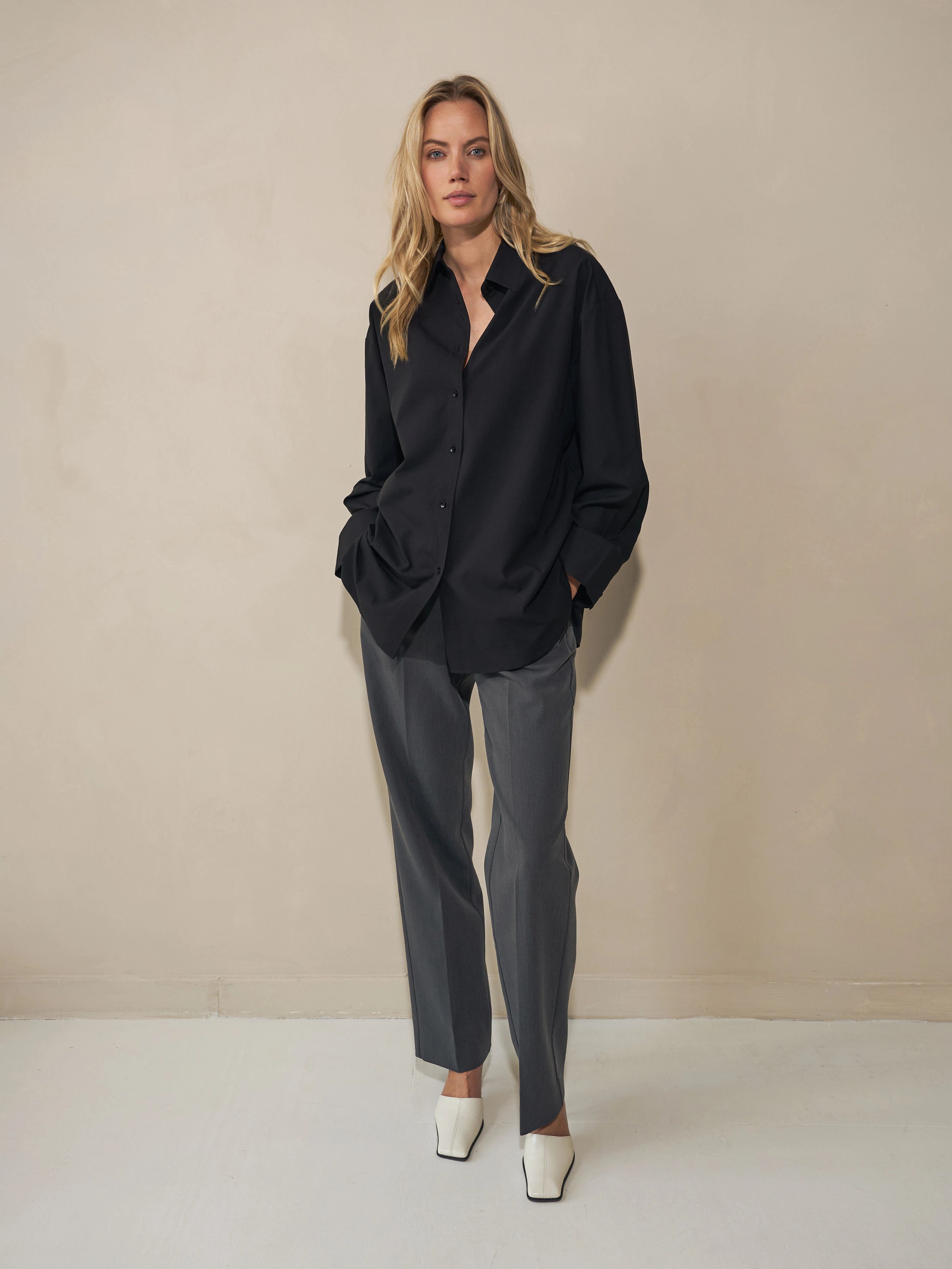 Gen 1: Loose fit Blouse - Black