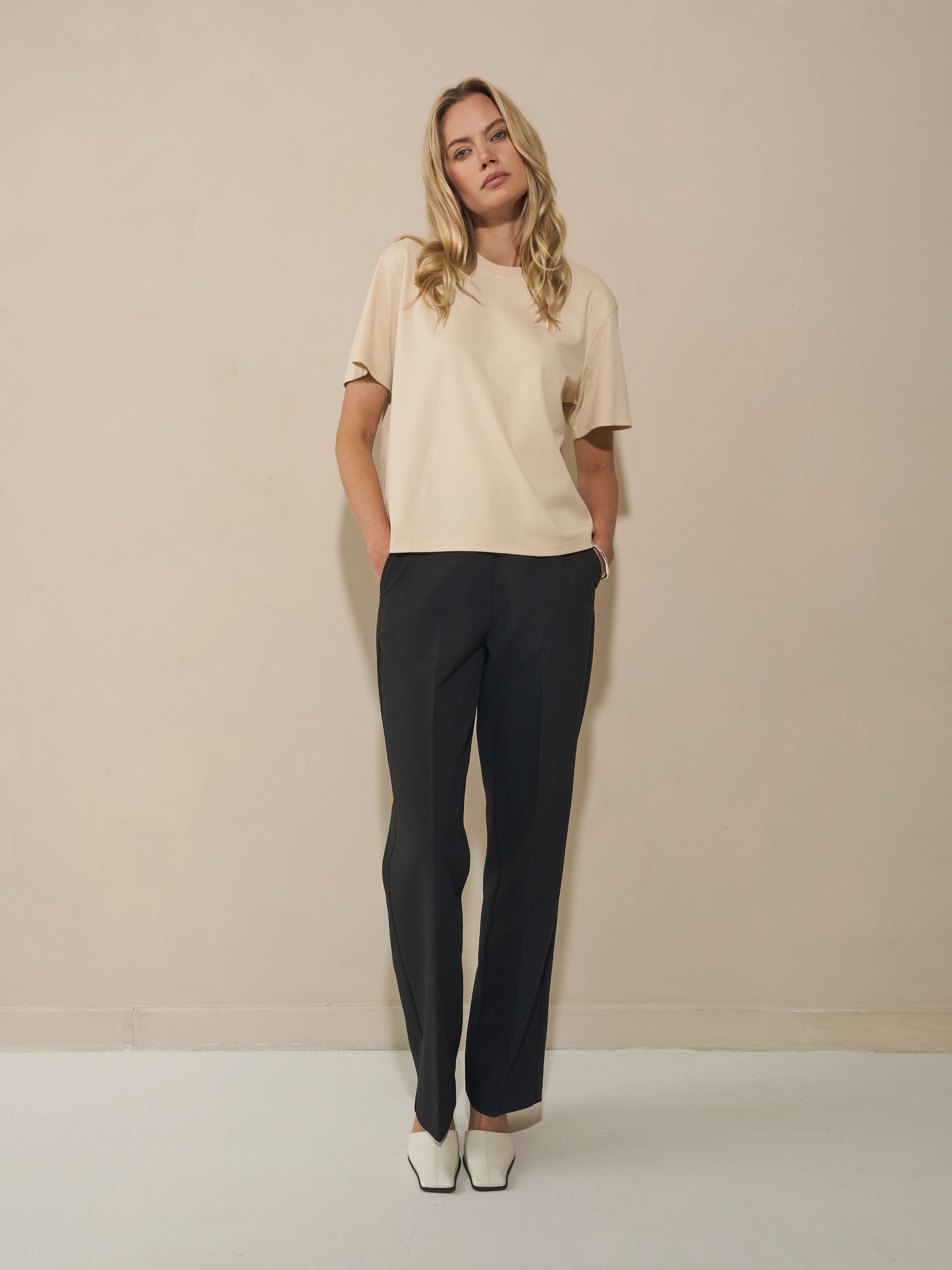 Gen 1: Boxy T-shirt - Beige