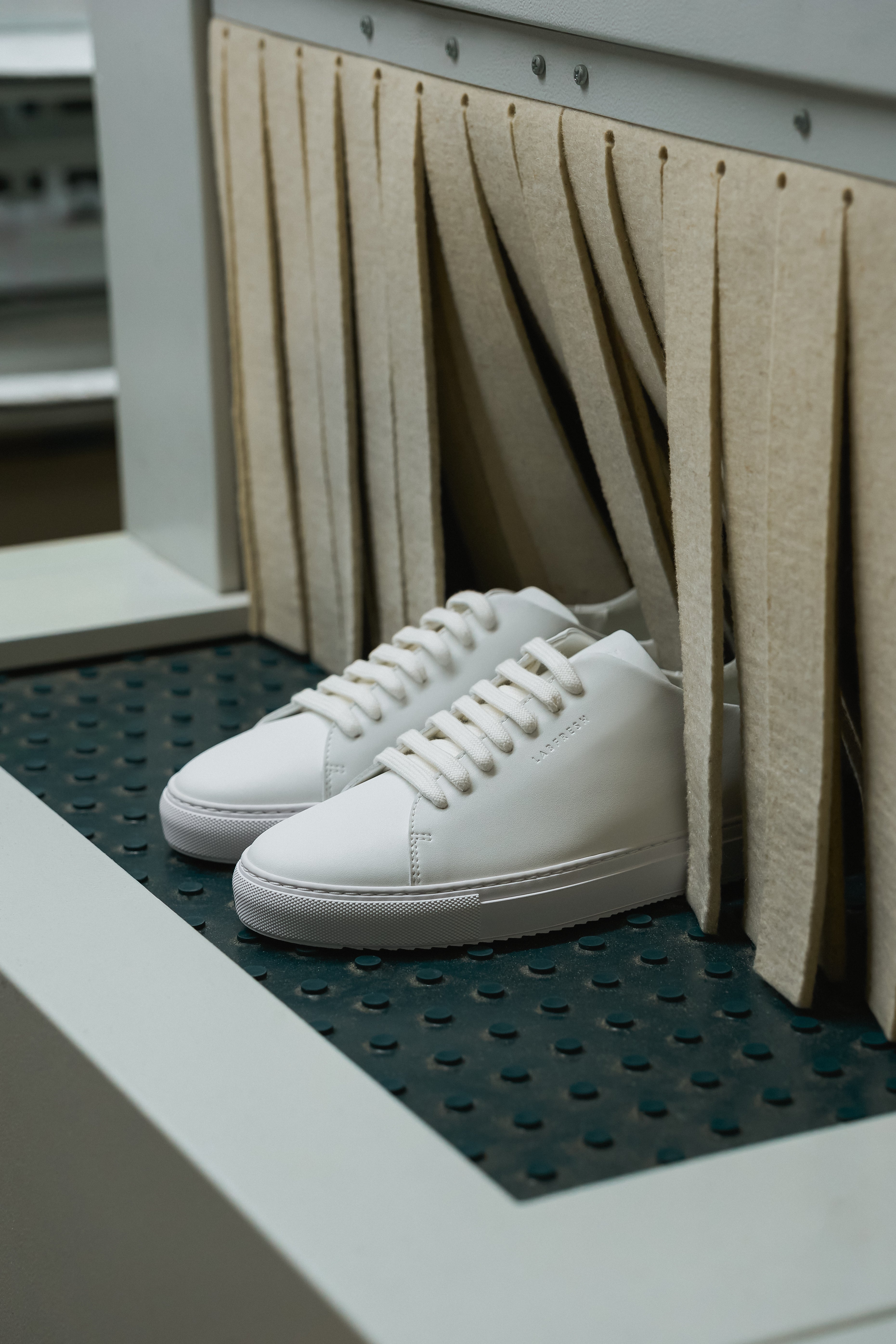 ZETA Sneaker White